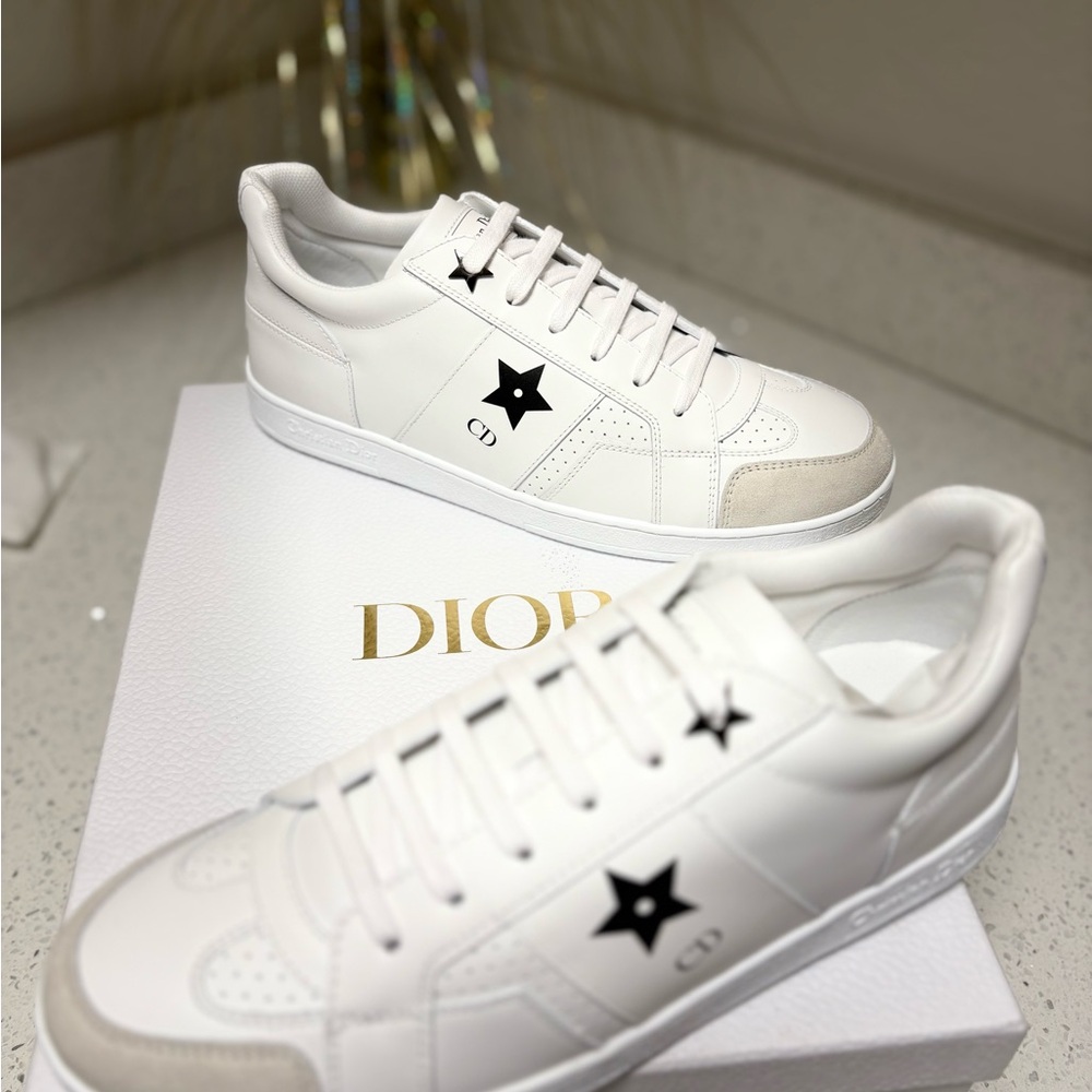 Dior Star Sneaker
White Calfskin and Suede Calfskin
Reference: KCK361CLD_S19W